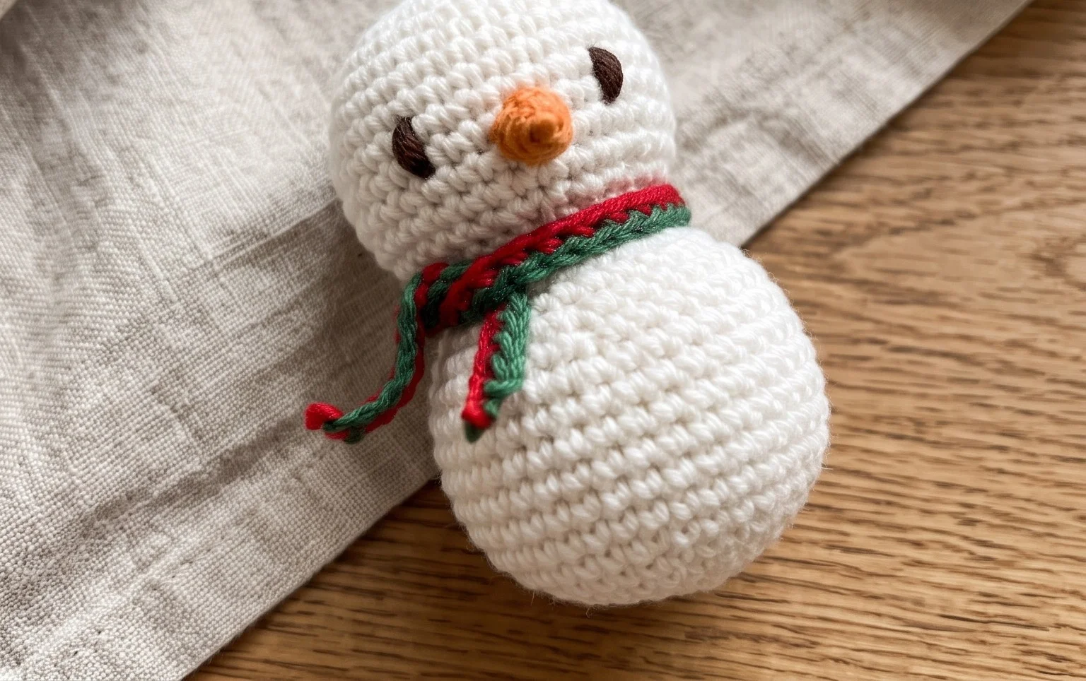 Tiny Snowman Free Crochet Patterns
