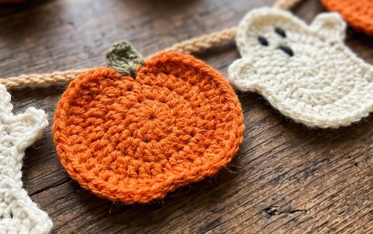 The Best Free Last-Minute Crochet Halloween Garland Patterns